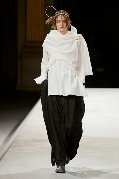 Look 23